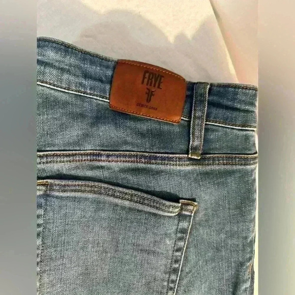 Size 16 Frye Jeans like New - Picture 2 of 8